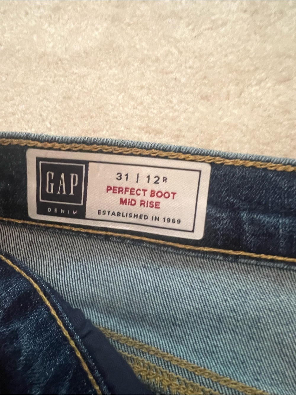 GAP Woman’s Bootcut Jeans in Dark Blue Denim with Gold Stitching